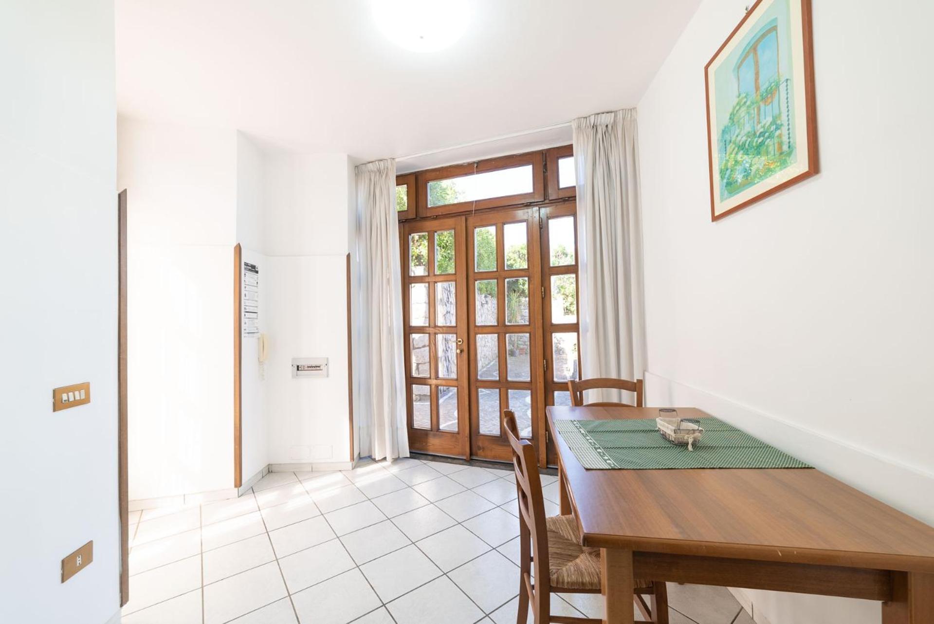ヴィーコ・エクエンセ Il Casale Del Golfoヴィラ 部屋 写真